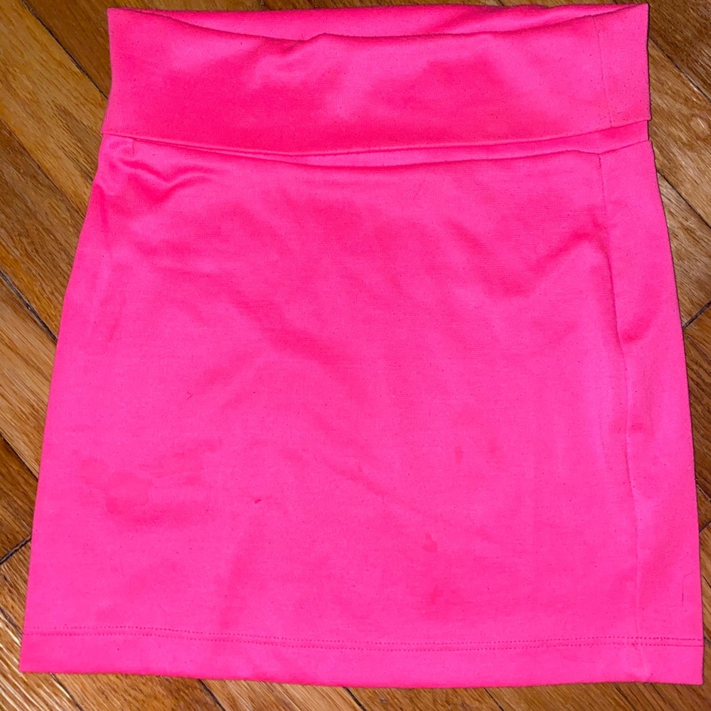 Hot pink pencil skirt